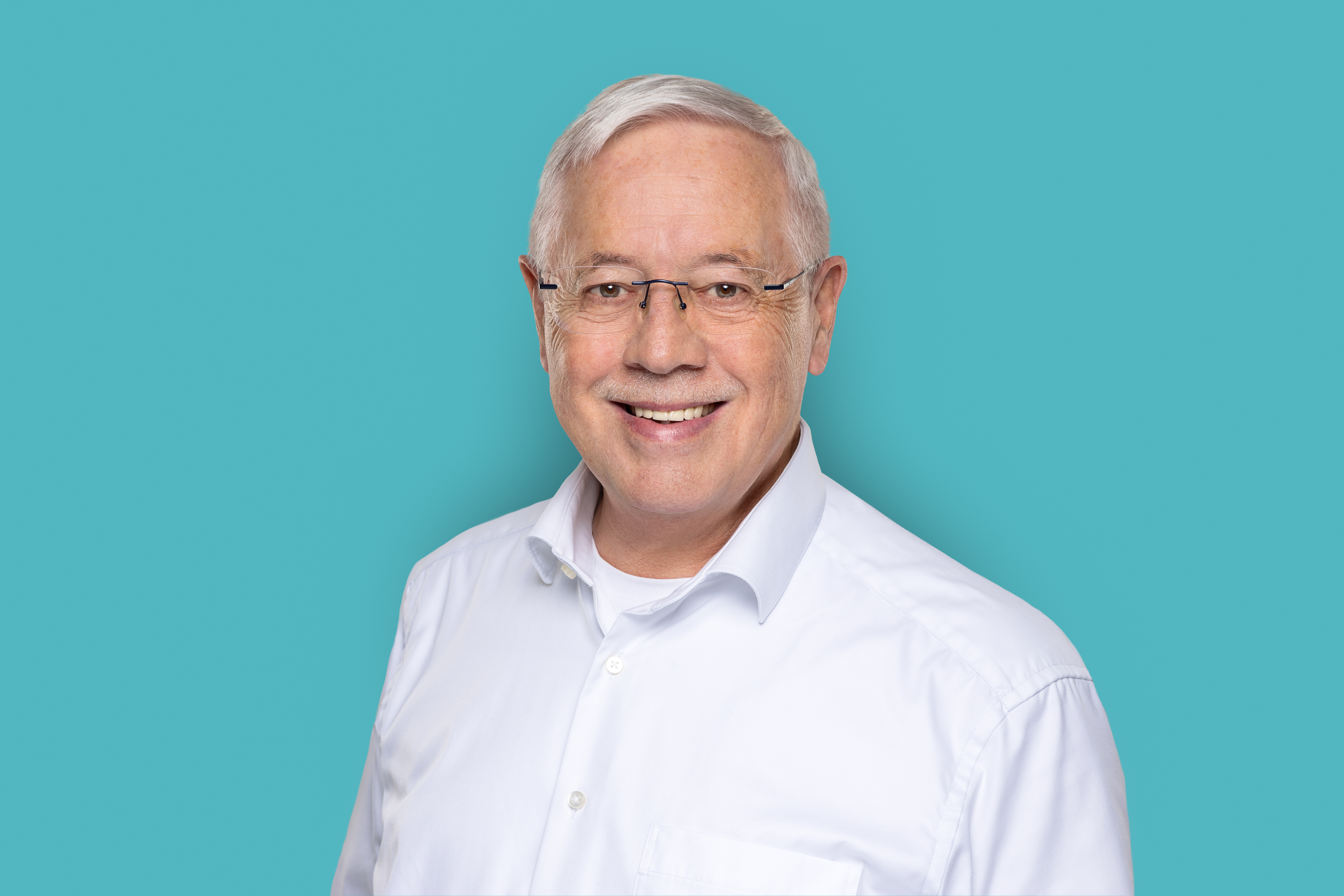 CDU-Fraktionschef Dr. Paul Schr�mbges macht sich Sorgen um die Finanzen der Stadt Willich